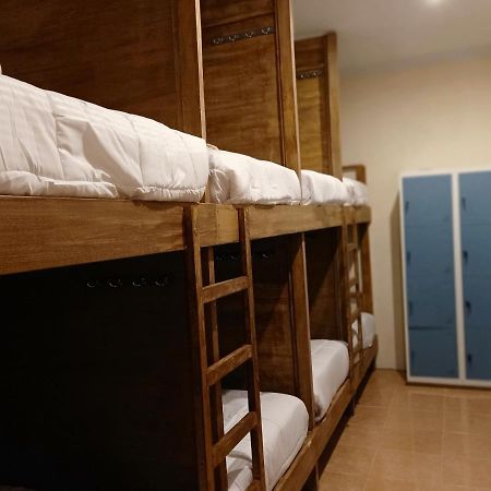 Toyapakeh Happy Penida Hostel מראה חיצוני תמונה